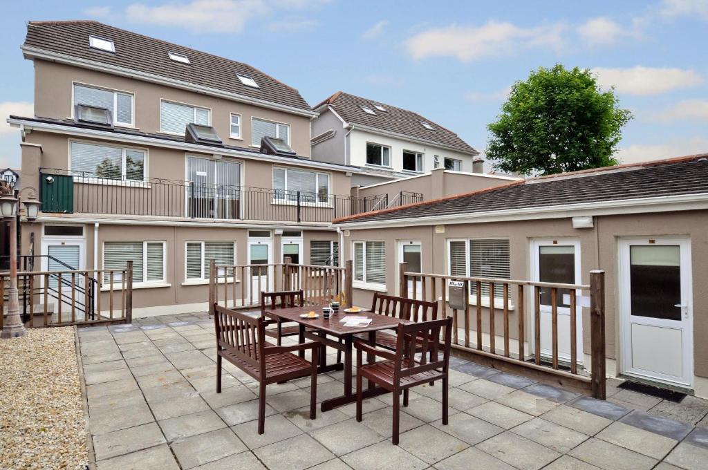 Amber Lodge Budget Accommodation Galway Exterior photo